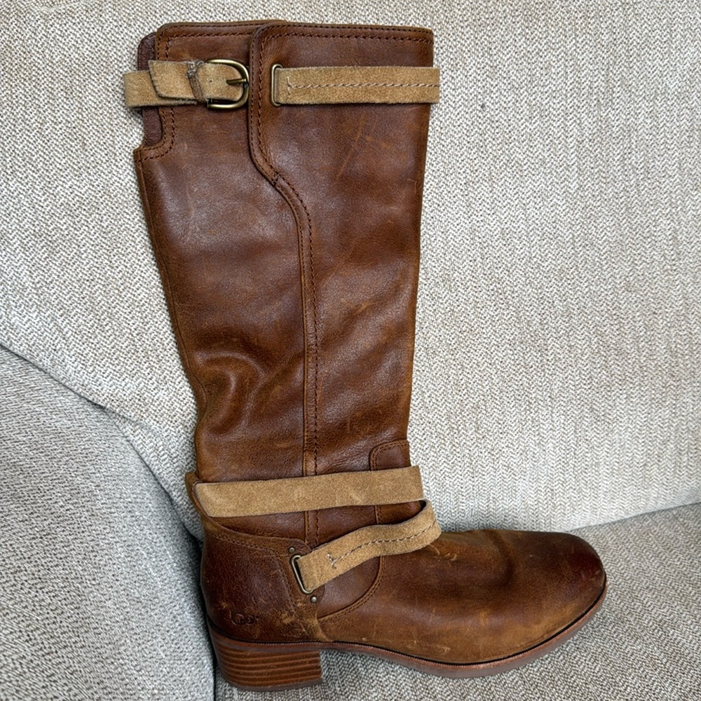 UGG Darcie Riding Boots 9 Brown Distressed Leather Tall Boot